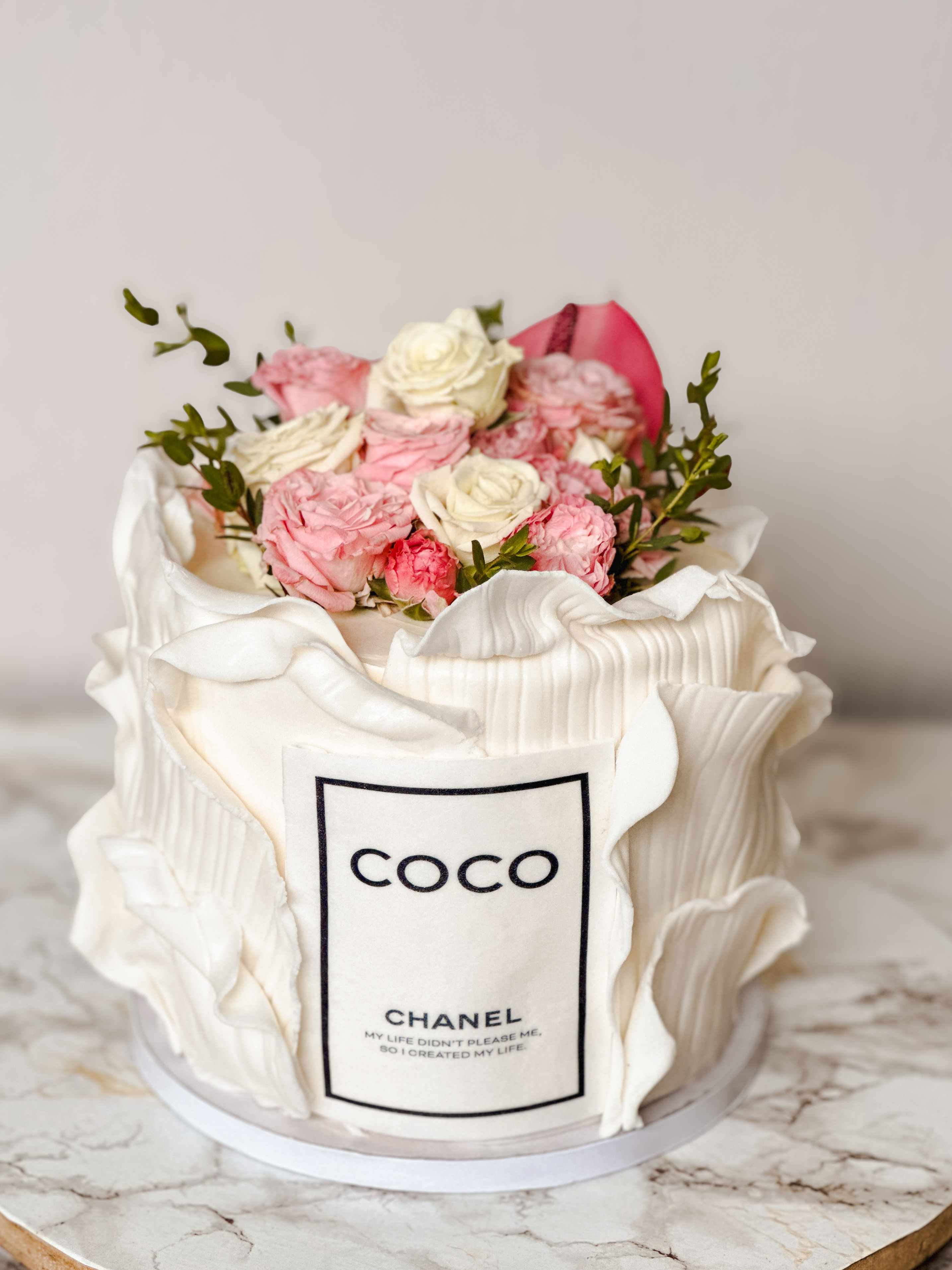 Gâteau Coco Chanel roses roses Sweet Cakes